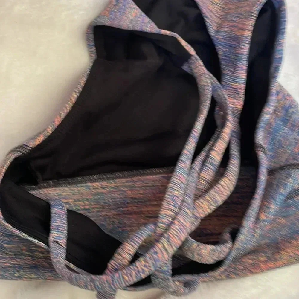 Lululemon energy high neck bra